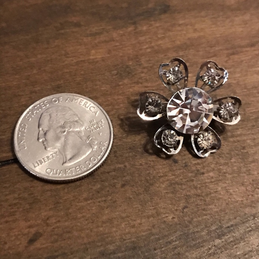 Rhinestone Flower Pin - Picture 3 of 3